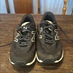 New Balance Black Sneakers 680